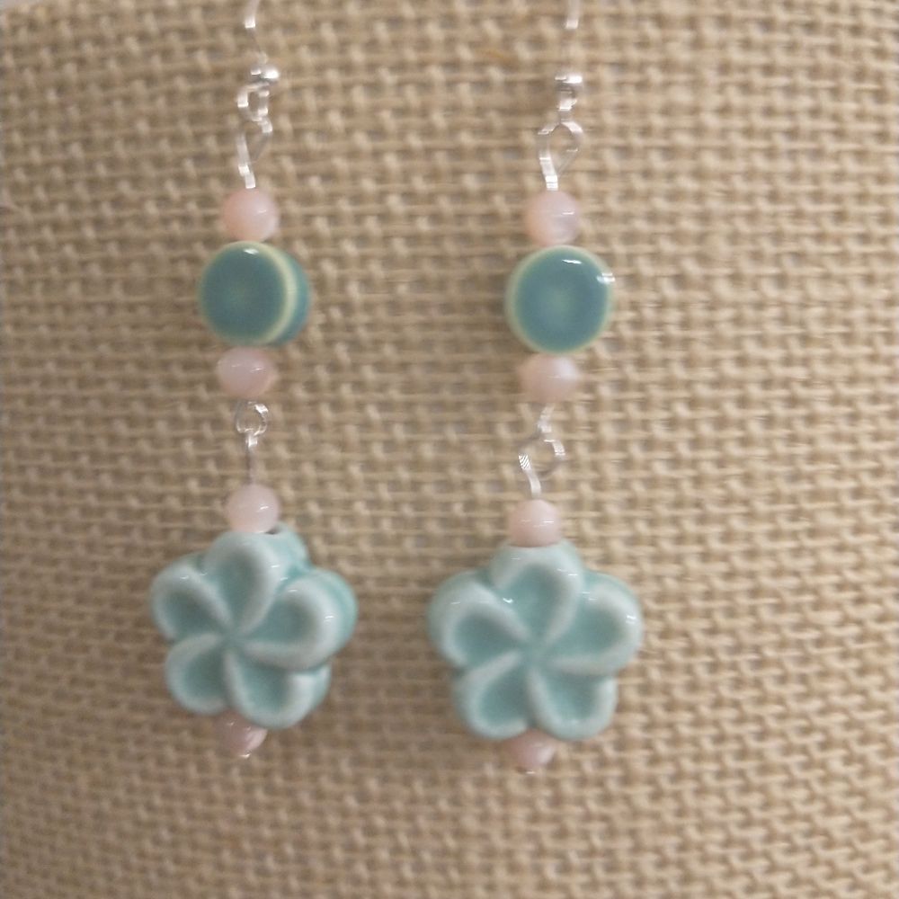 Earrings - Picture 3 of 6